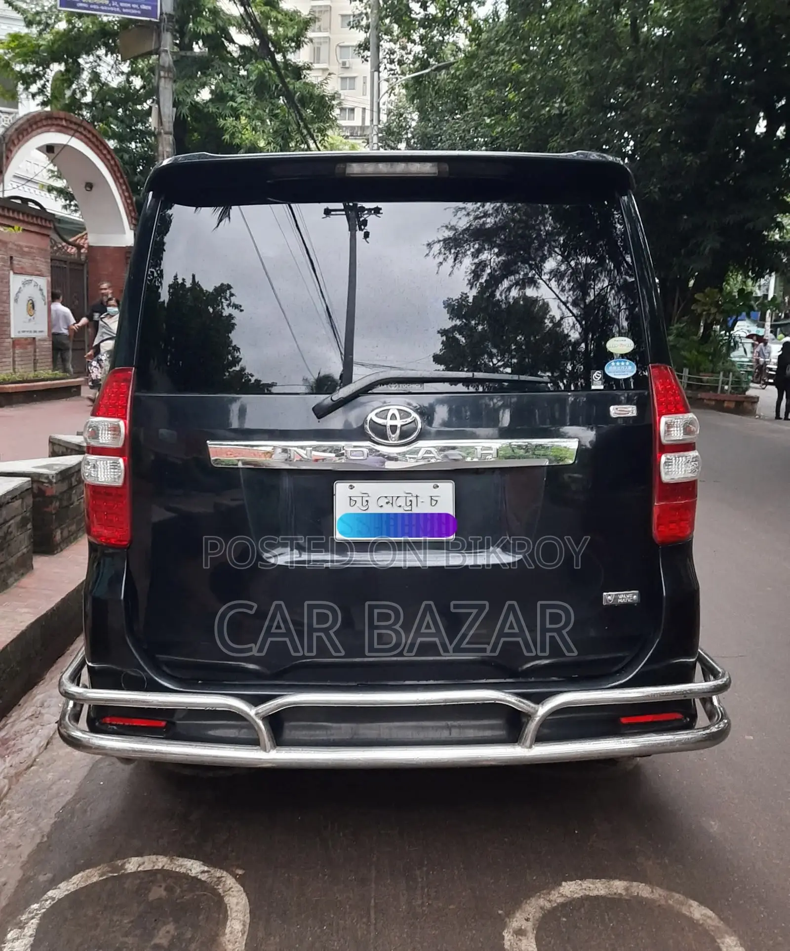 Toyota Noah X SMART PKG PUSH 2011