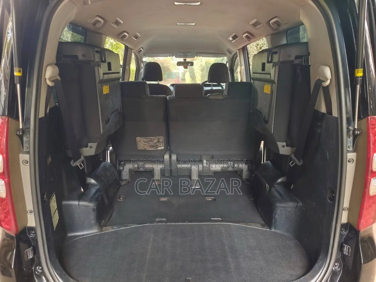 Toyota Noah X SMART PKG PUSH 2011