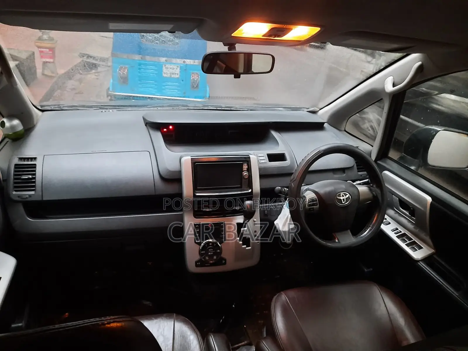 Toyota Noah X SMART PKG PUSH 2011