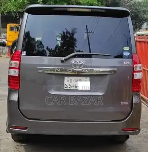 Toyota Noah X SMART MULTI VALVE 2013