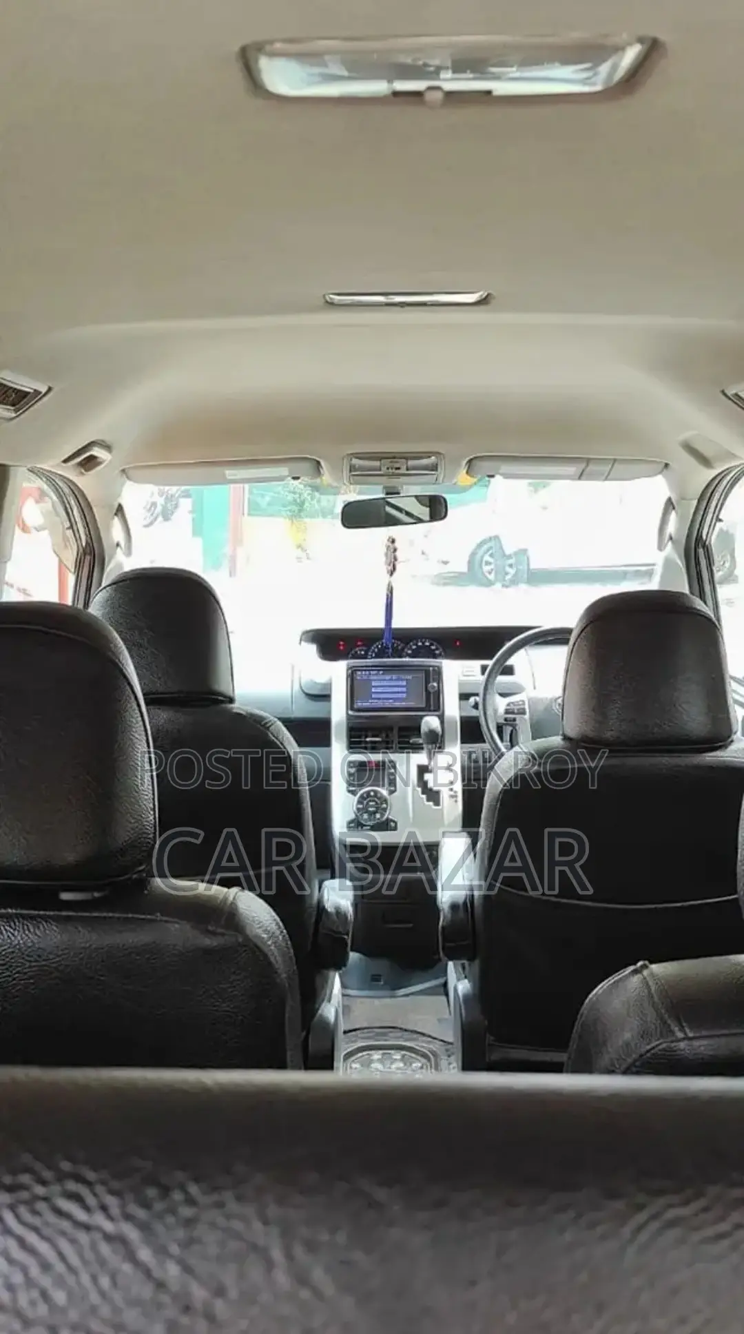 Toyota Noah X SMART MULTI VALVE 2013