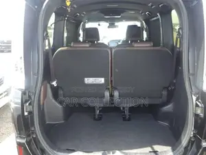 Toyota Esquire GI PREMIUM 2020