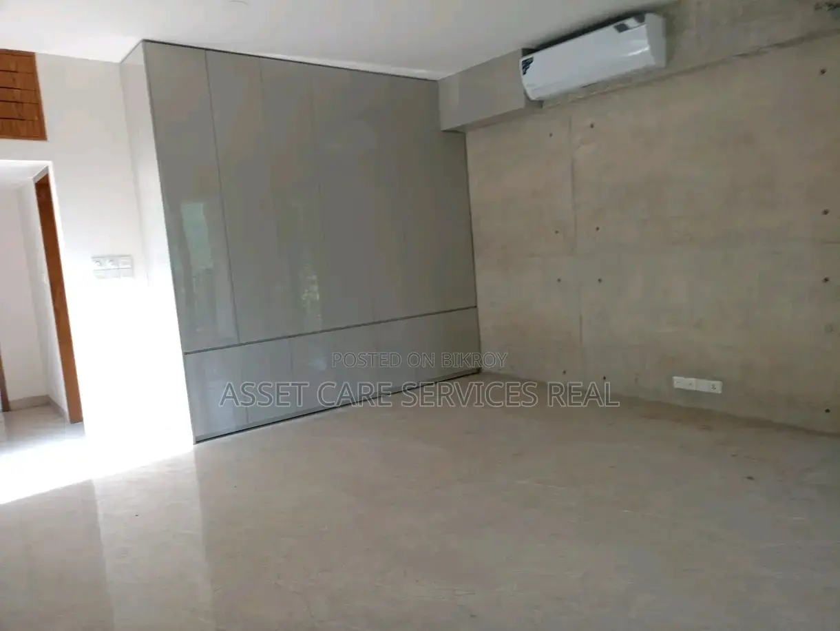 4bdrm Apartment in Navana, Gulshan for Rent