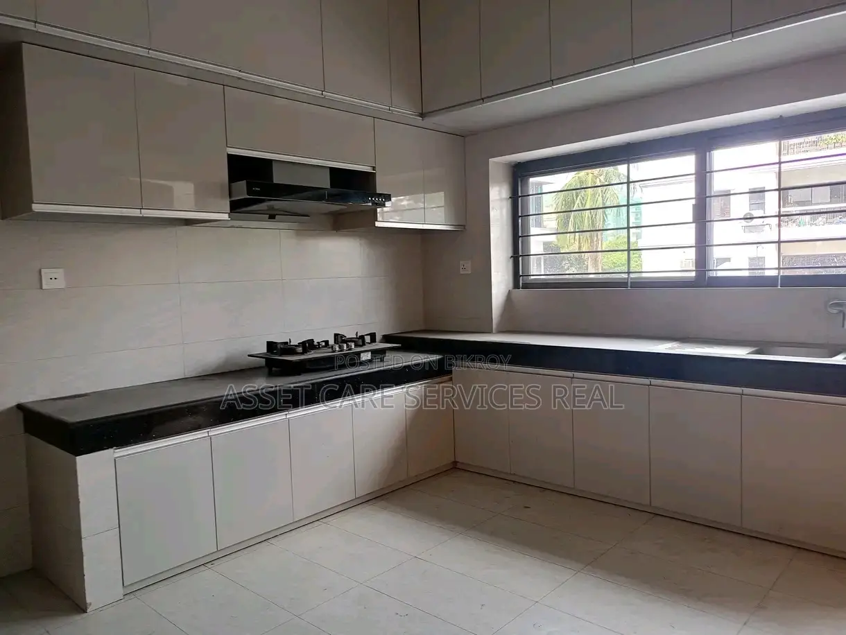 4bdrm Apartment in Navana, Gulshan for Rent