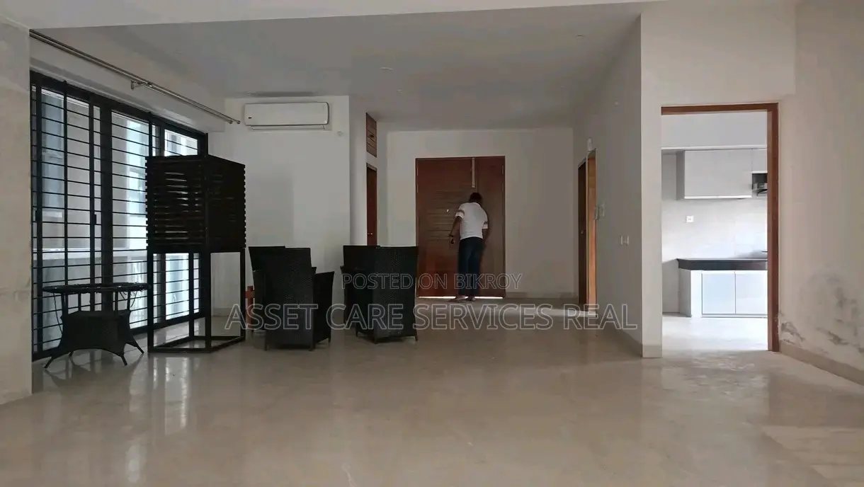 4bdrm Apartment in Navana, Gulshan for Rent