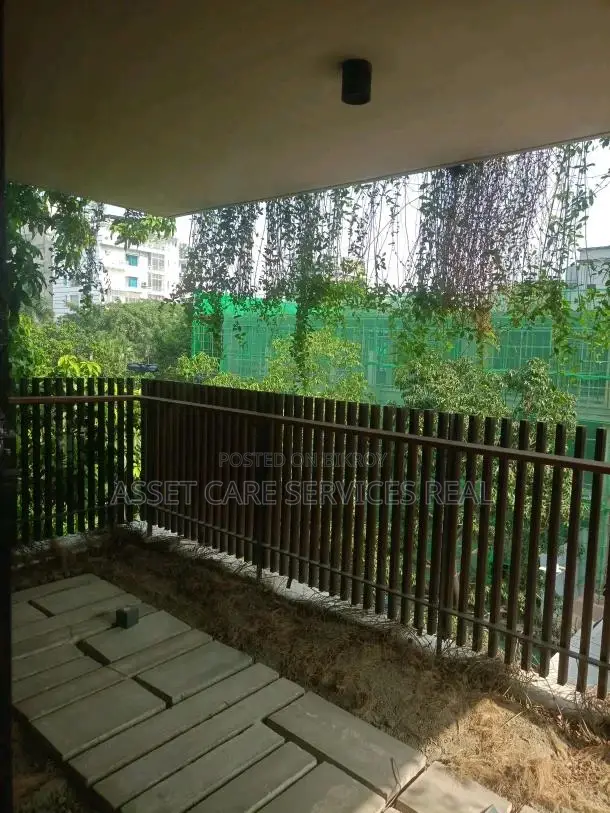 4bdrm Apartment in Navana, Gulshan for Rent