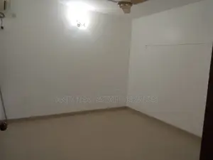 বনানীতে খুব ভালো ৩ বেডরুমের আনফার্নিশড অ্যাপার্টমেন্ট ভাড়া