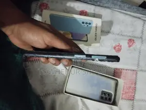 স্যামসাং গ্যালাক্সি এ৩২ (ব্যবহৃত)