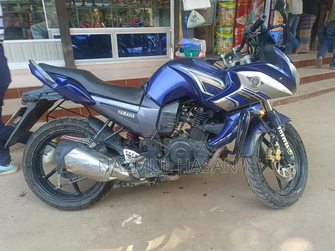 Yamaha Fazer . 2012