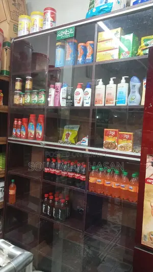 কনফেকশনারি দোকানের রেক