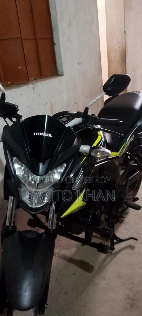 Honda Hornet 2024