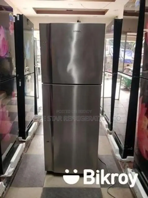333. KONKA BRAND REFRIGERATOR-FREEZER <>