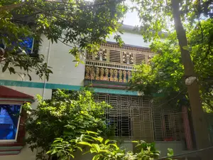 Modern two-story building for urgent sale in Chotobongram.