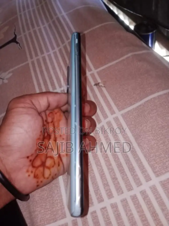 Samsung Galaxy A71 . (Used)