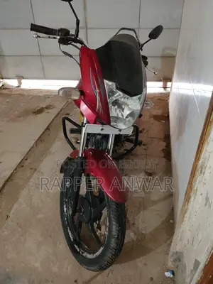 Mahindra Centuro 2015