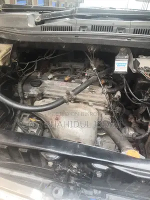 Toyota Noah 2003