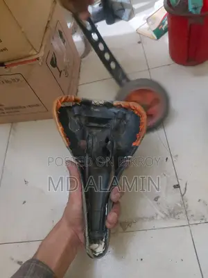 সাপোর্টিং চাকা ও সিট
