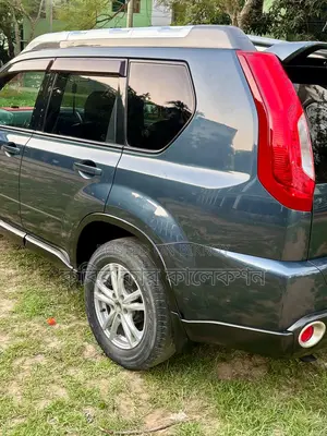 Nissan X-Trail 2000 2011