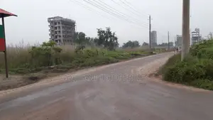 এম-ব্লকে ১০-কাঠা প্লট বিক্রয় এল ব্লকের সাথেই বসুন্ধরা আ/এ