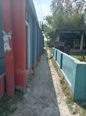 জরুরি জমি বিক্রি হবে