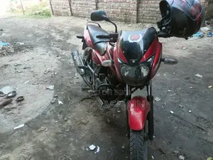 Bajaj Pulsar 150 . 2018