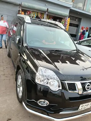 Nissan X-Trail Black 2010