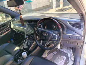 Toyota Harrier advance premium 2014