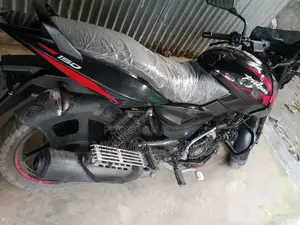Bajaj Avenger 150 Street 2023