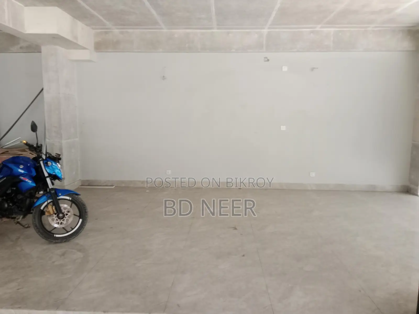 গুলশান-২ এ কফি শপ/রেস্তোরাঁ/অন্যান্য ব্যবহারের জন্য নিচতলায় ৭৫০ বর্গফুট জায়গা ভাড়া হবে