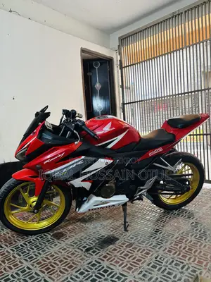 Honda CBR 2018 Red