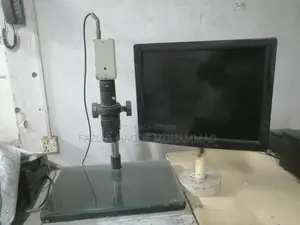 ৫০ গুন বিবর্ধন লেন্স