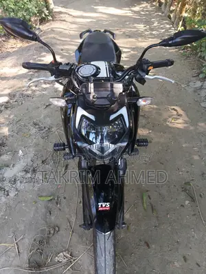 TVS Apache RTR 160 . 2023