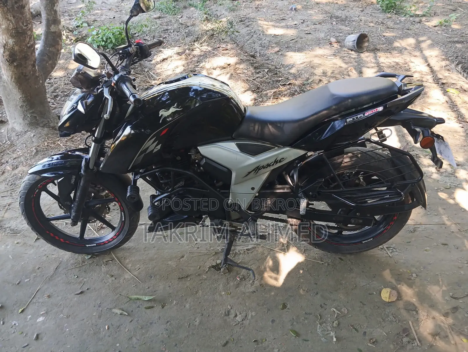 TVS Apache RTR 160 . 2023