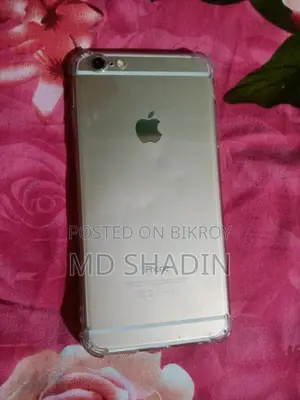 Apple iPhone 6S . (Used)