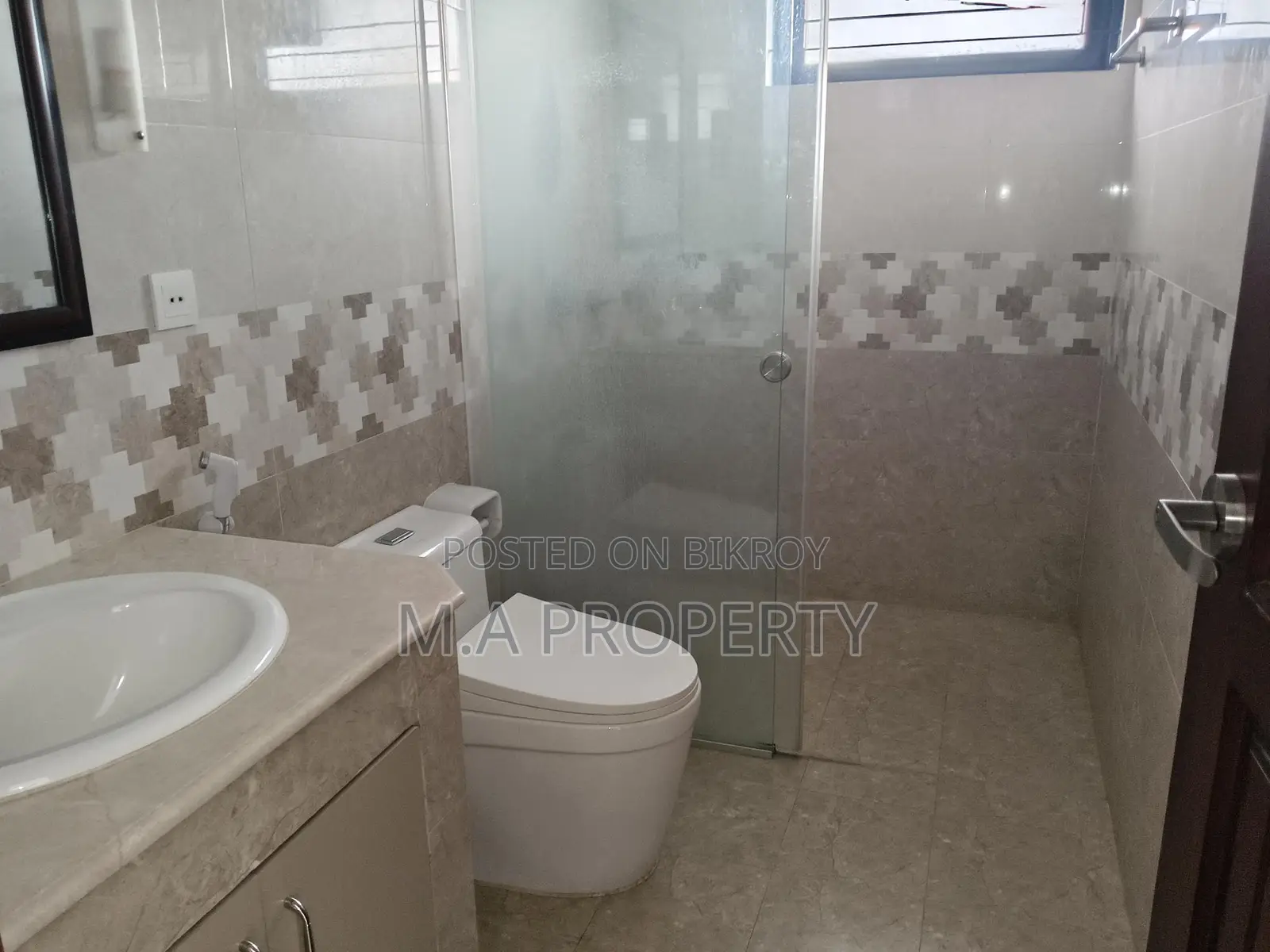 Rent Apartment 4 Bedroom 3500Sqft Gulshan-1