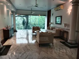 lake view exclusive fully furnish apt rent in Gulshan 2 North side