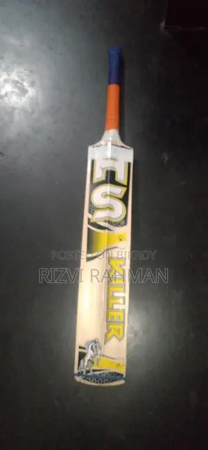 Cricket Bat Hs New Condition
