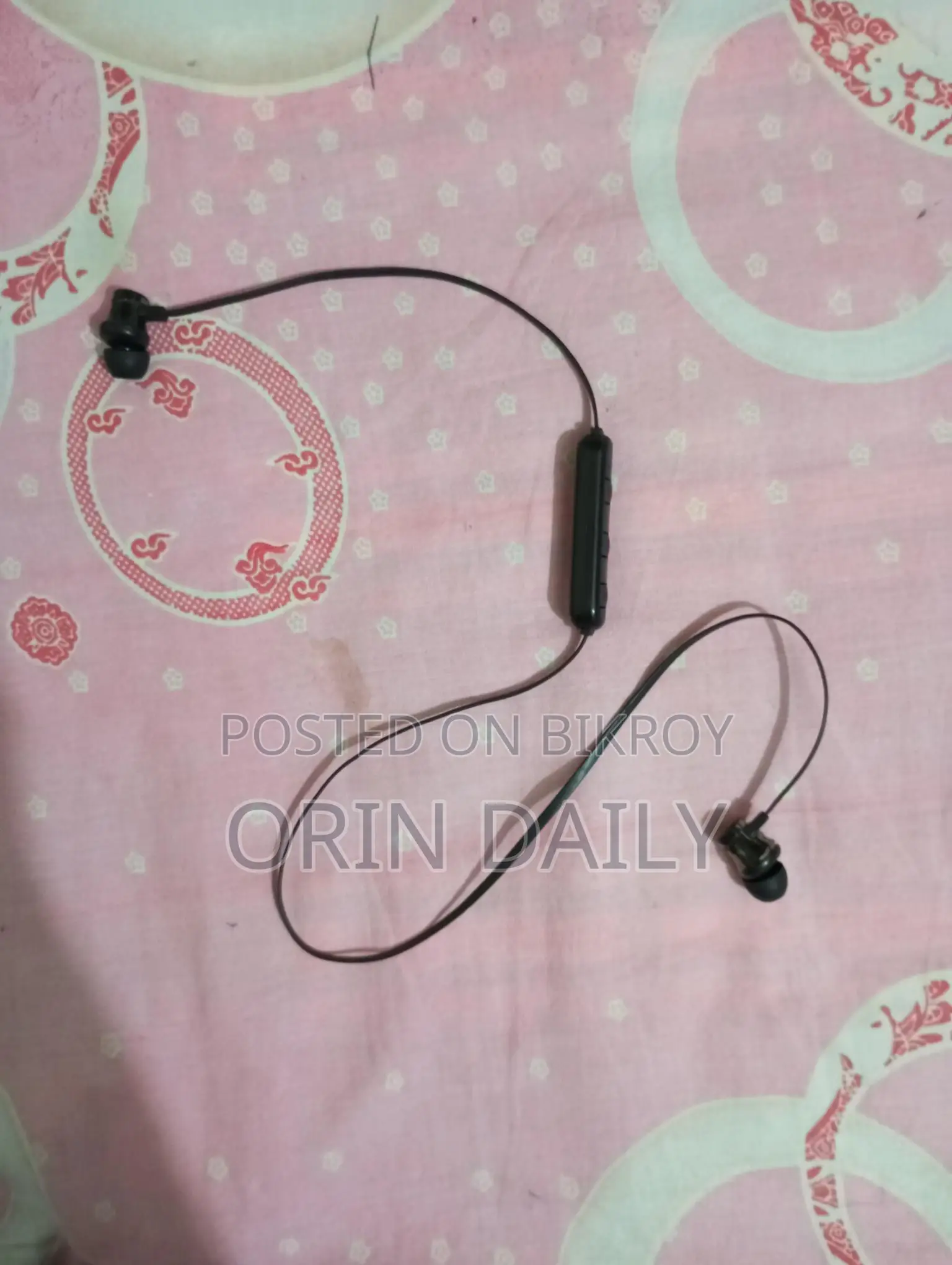 Bluetooth Neckband Earphone For Sale