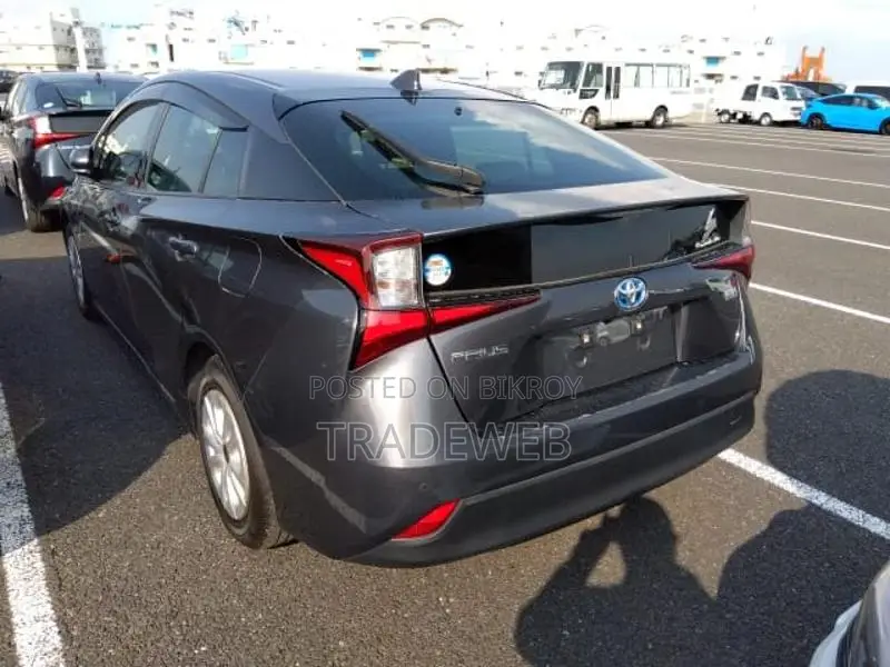 Toyota Prius 2020 Gray