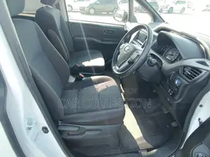 Toyota Noah 2021