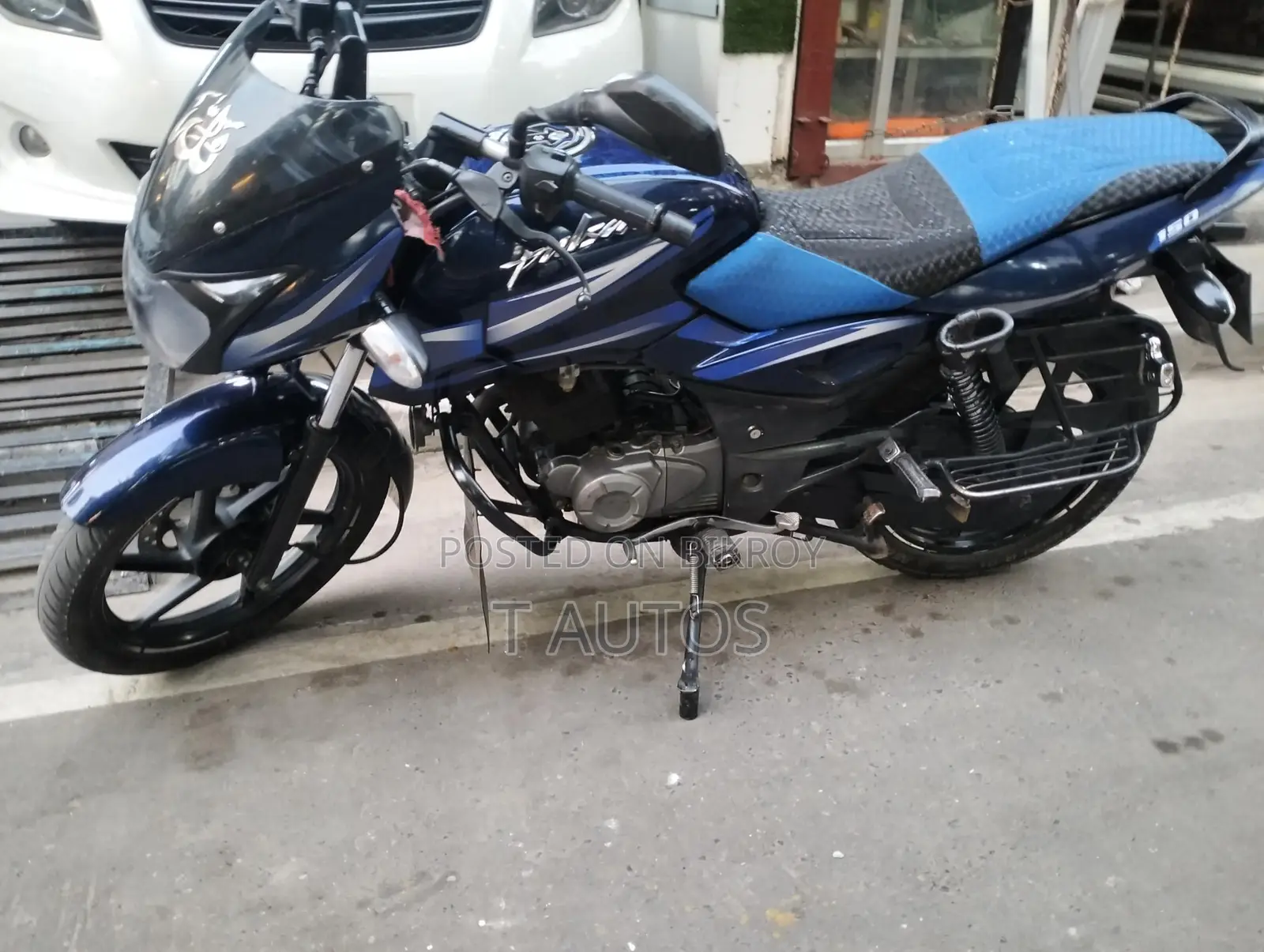 Bajaj Pulsar 150 2017 Beige