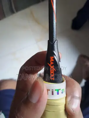 ব্যাডমিন্টন র‍্যাকেট
