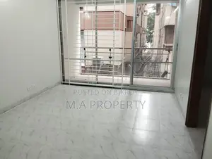 GOOD QUALITY UNFURNISHED FLAT RENT IN GULSHAN 2