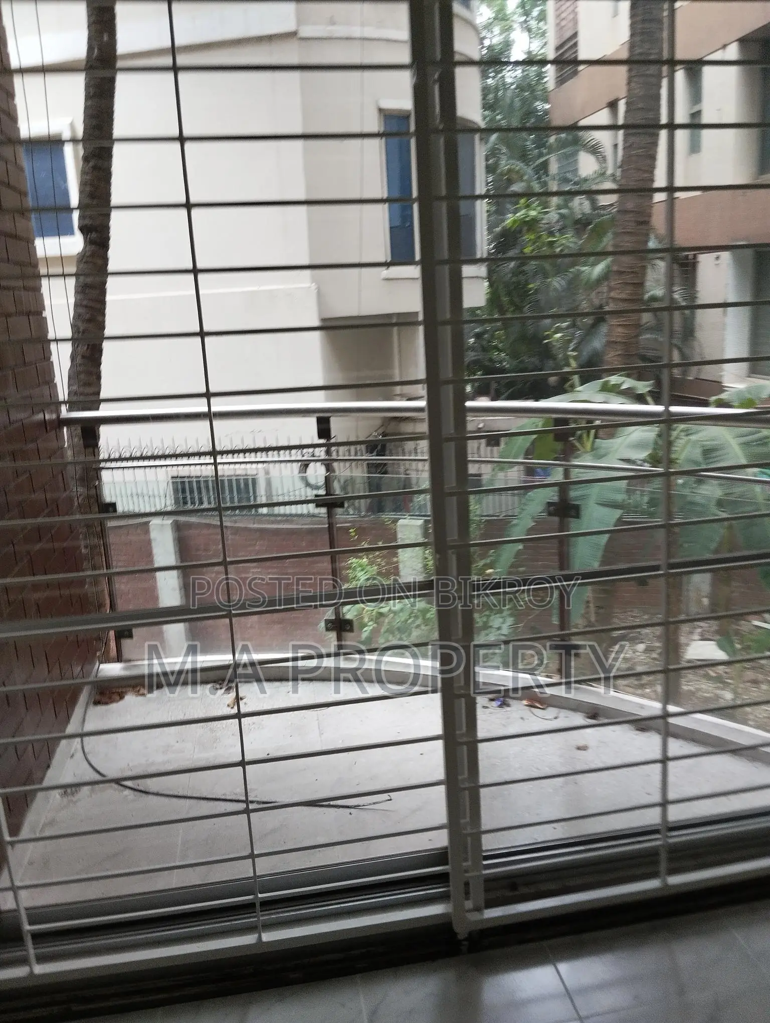 GOOD QUALITY UNFURNISHED FLAT RENT IN GULSHAN 2
