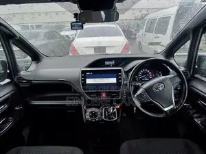 Toyota Noah G PKG HYB 4.5 POINT 2021