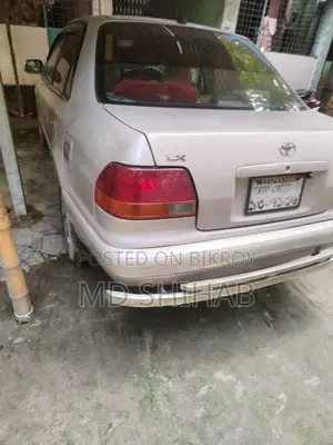 Toyota Corolla, 1995