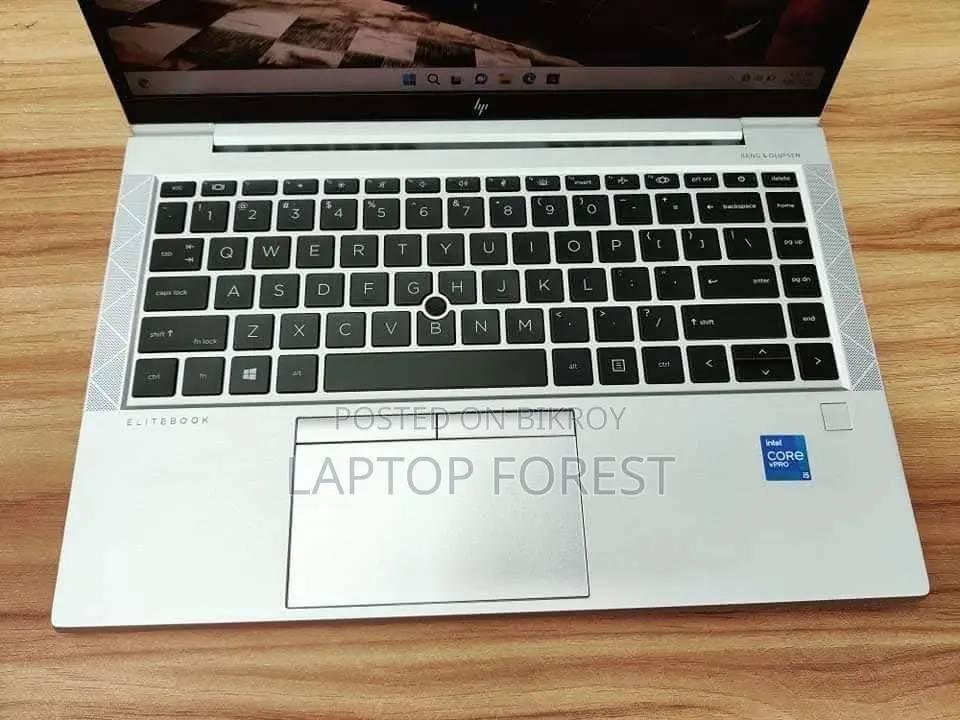 HP Elitebook 840 G8 i5-11th Gen.. Full fresh business class Laptop