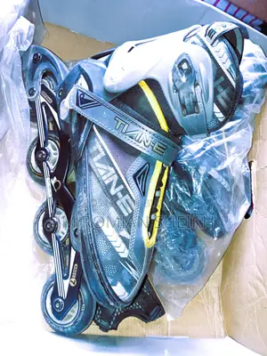 Skating Shoes for Sale