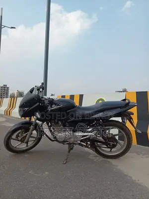 Bajaj Pulsar 150 . 2008