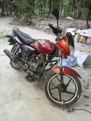 Bajaj Platina 100 . 1999